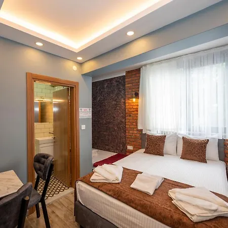 Taksim Story Aparthotel 4*