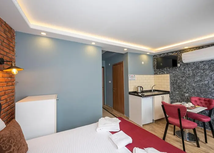 Taksim Story Aparthotel 4*