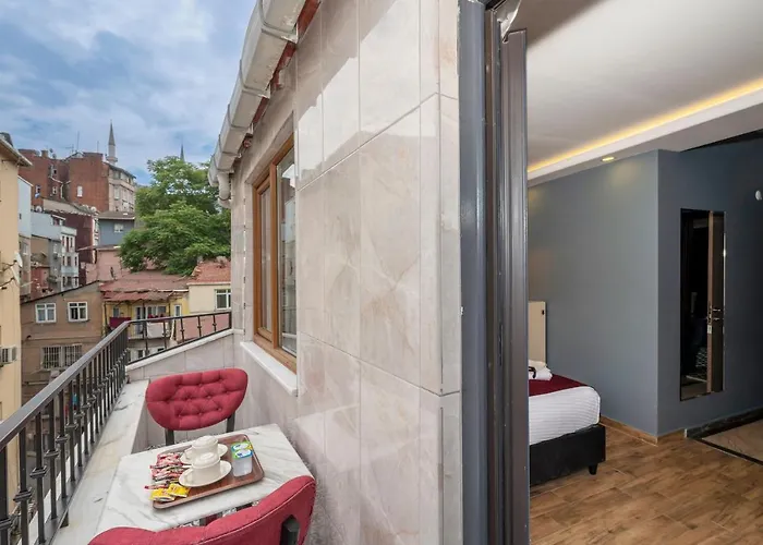 Taksim Story Aparthotel 4*