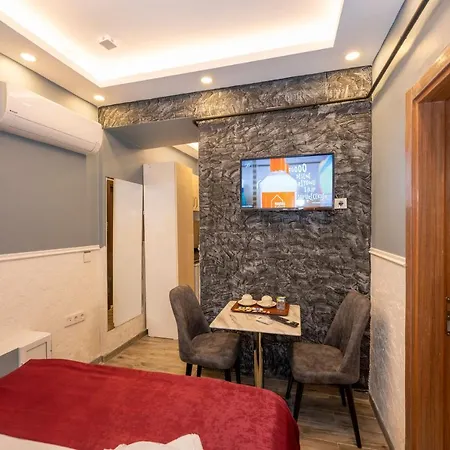 Apart Otel Taksim Story 4*
