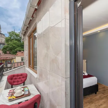 Taksim Story Apartmanhotel 4*