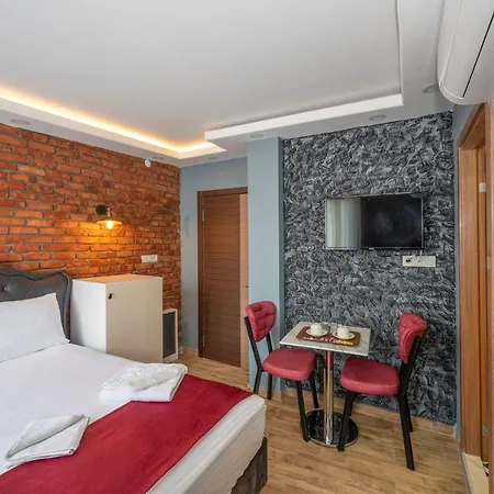 Apart Otel Taksim Story
