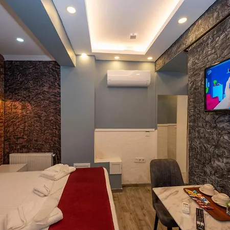 Apart Otel Taksim Story 4*